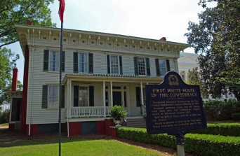 Outside view of the first White House of the Confederacy